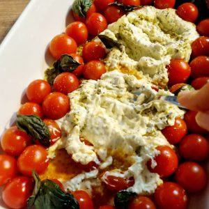 Boursin et tomates cerises au four