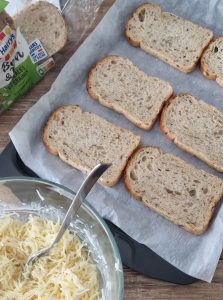 Tartines de pain de mie aux graines