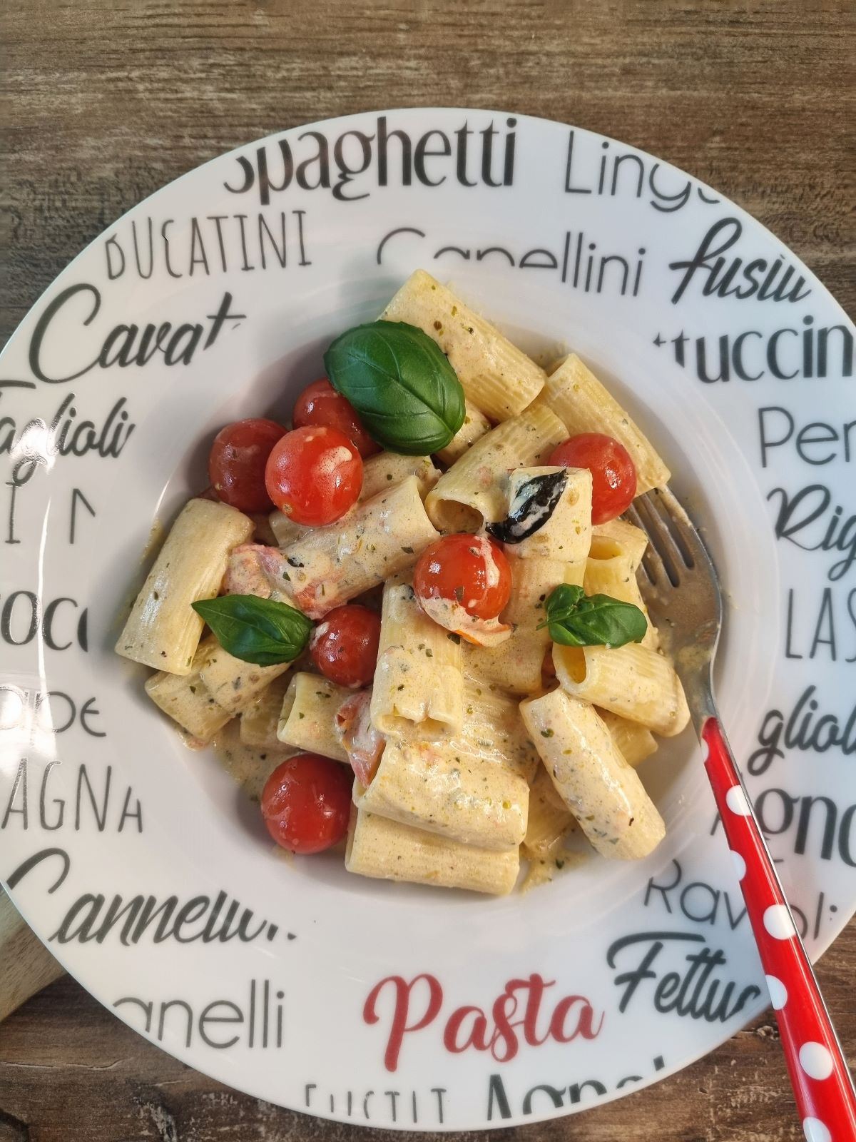 Rigatoni aux tomates et Boursin