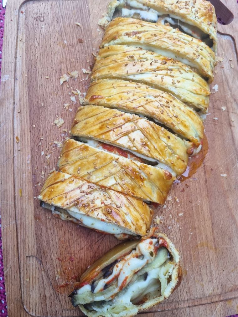 Chausson feuilleté à l'aubergine