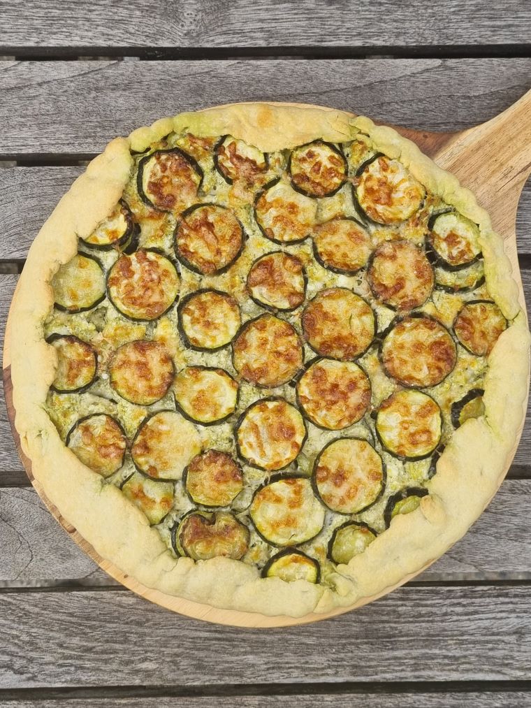 Tarte aux courgettes, ricotta et pesto