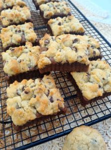 Brookies dans moule biscuits