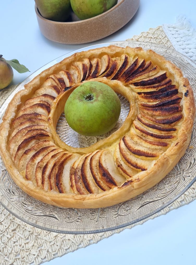 Tarte aux pommes en couronne