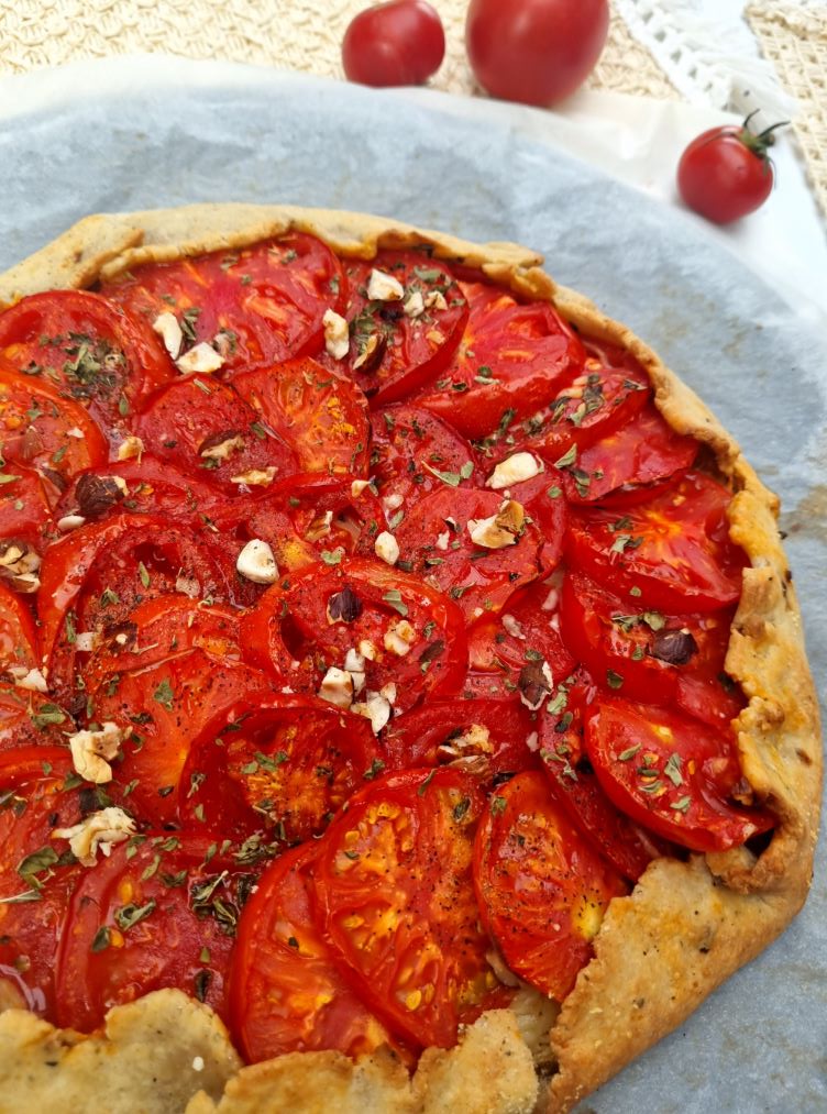 Tarte à la tomate rustique