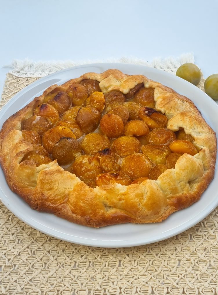 Tarte aux prunes rustique