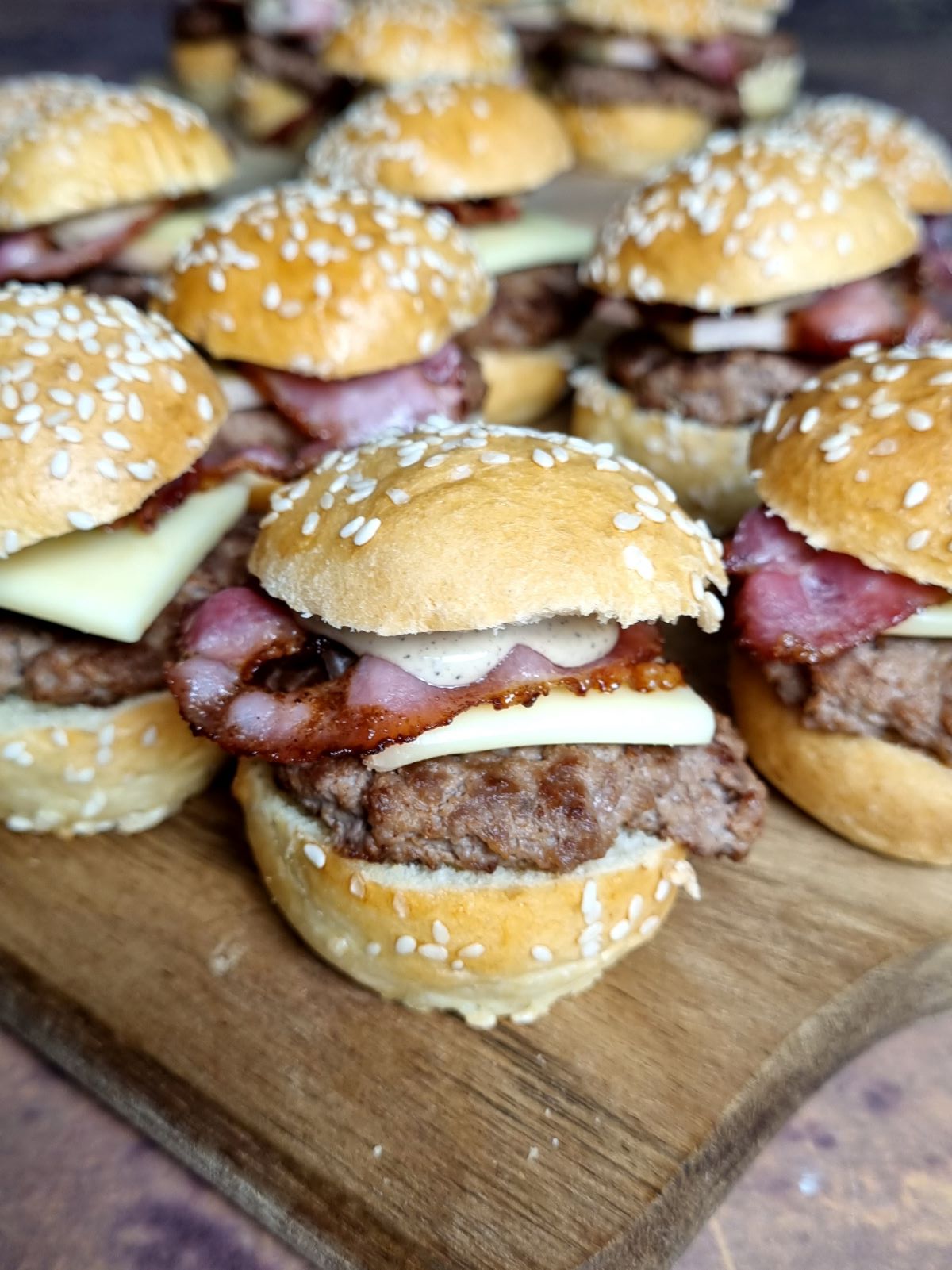 Mini hamburgers à la raclette