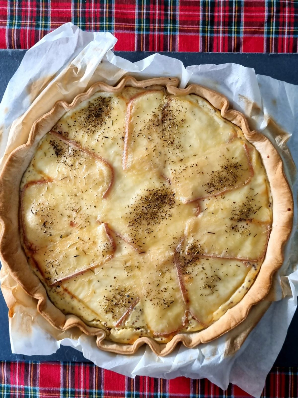 Quiche au fromage à raclette