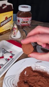 Rouler dans le cacao non sucré