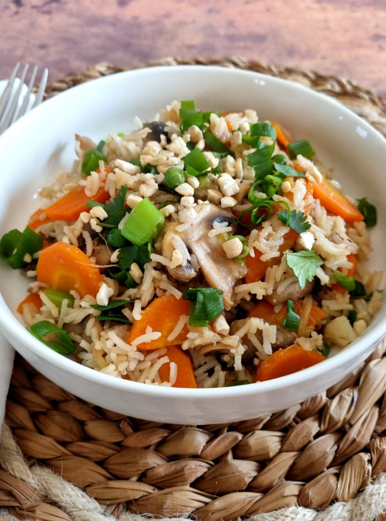 Riz thaï aux légumes et noix de cajou