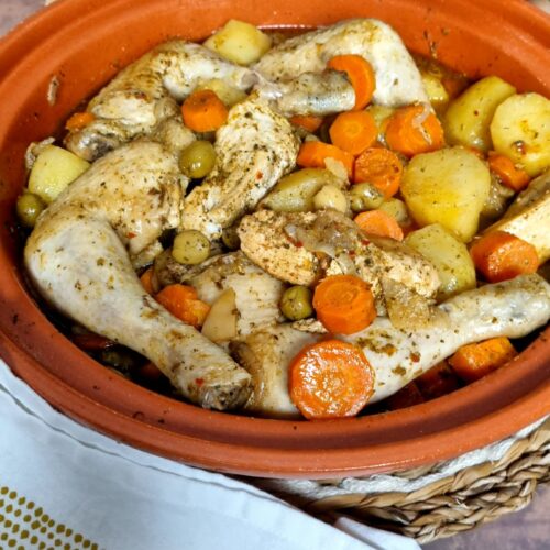 Tajine de poulet, olives vertes, citron confit