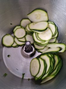 fines rondelles de courgette au companion