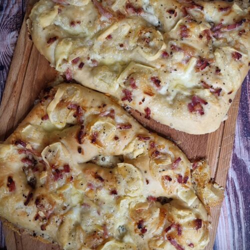 Fougasse savoyarde au reblochon et lardons