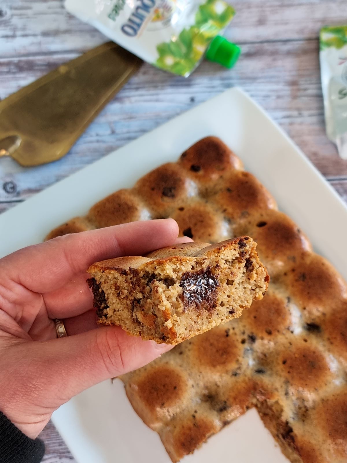 Gâteau healthy à la compote et chocolat noir