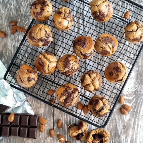 Mini muffins sains et gourmands au chocolat noir et amande