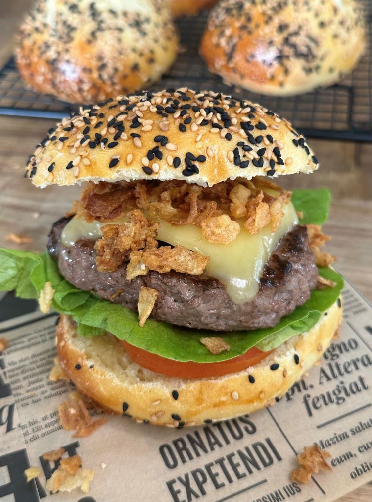 Burger aux oignons frits - recette facile