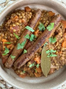 Merguez et lentilles vertes à la marocaine