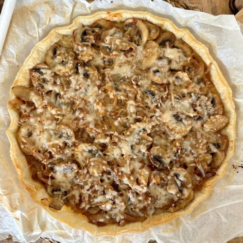 Tarte aux champignons, moutarde et fromage ail et fines herbes