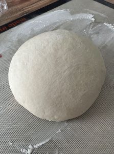 Mettre la pâte en boule