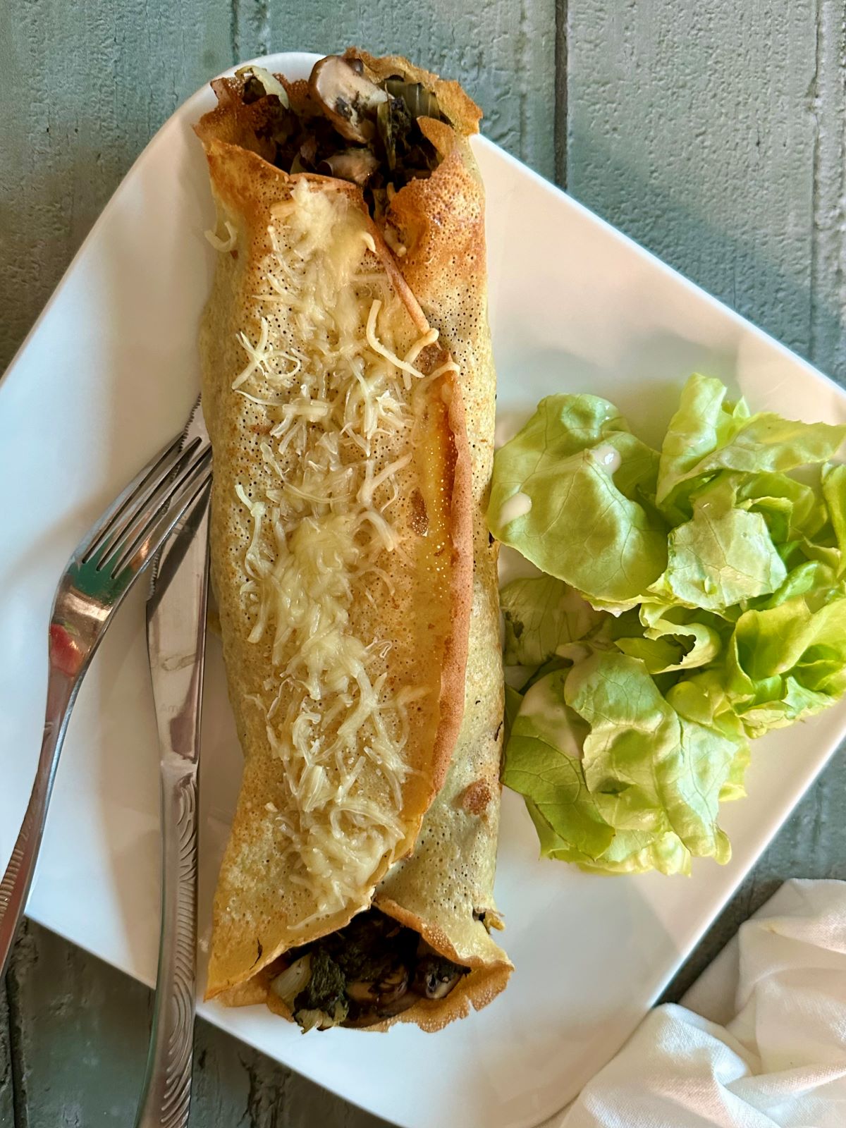 Crêpe aux champignons et épinards