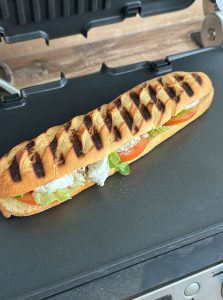 Cuisson du panini au chèvre