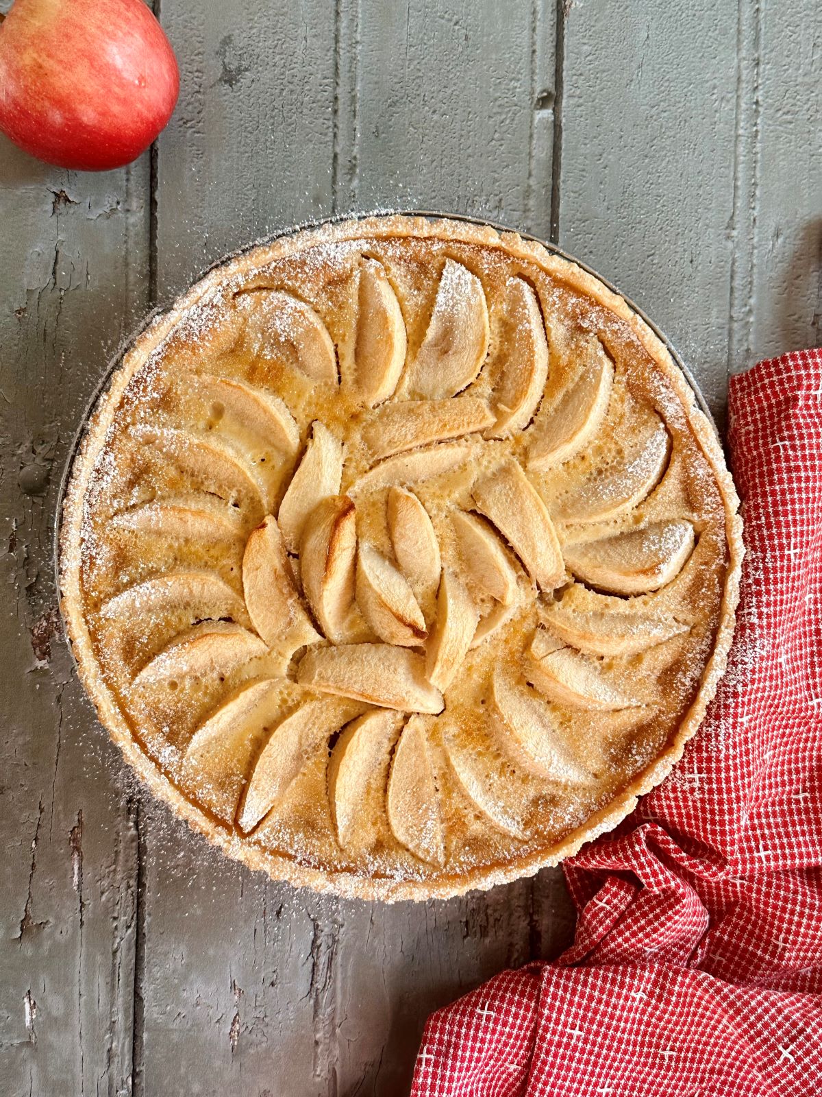 Tarte aux pommes normande