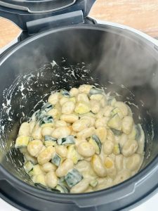 Gnocchi au gorgonzola et courgette au cookeo