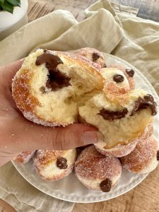 Bomboloni moelleux avec Nutella