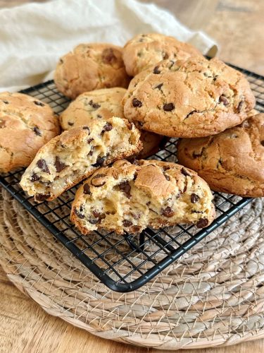 Cookies épais, moelleux dedans et croustillants dehors