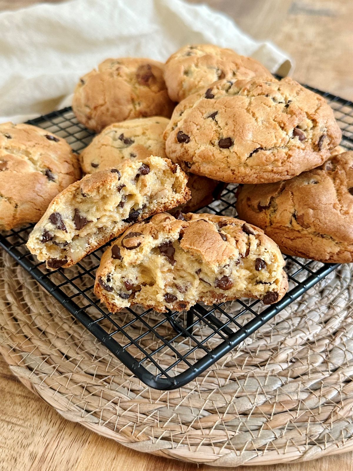 Cookies épais, moelleux dedans et croustillants dehors