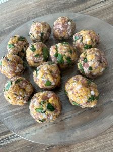 Boulettes de porc au cheddar et persil