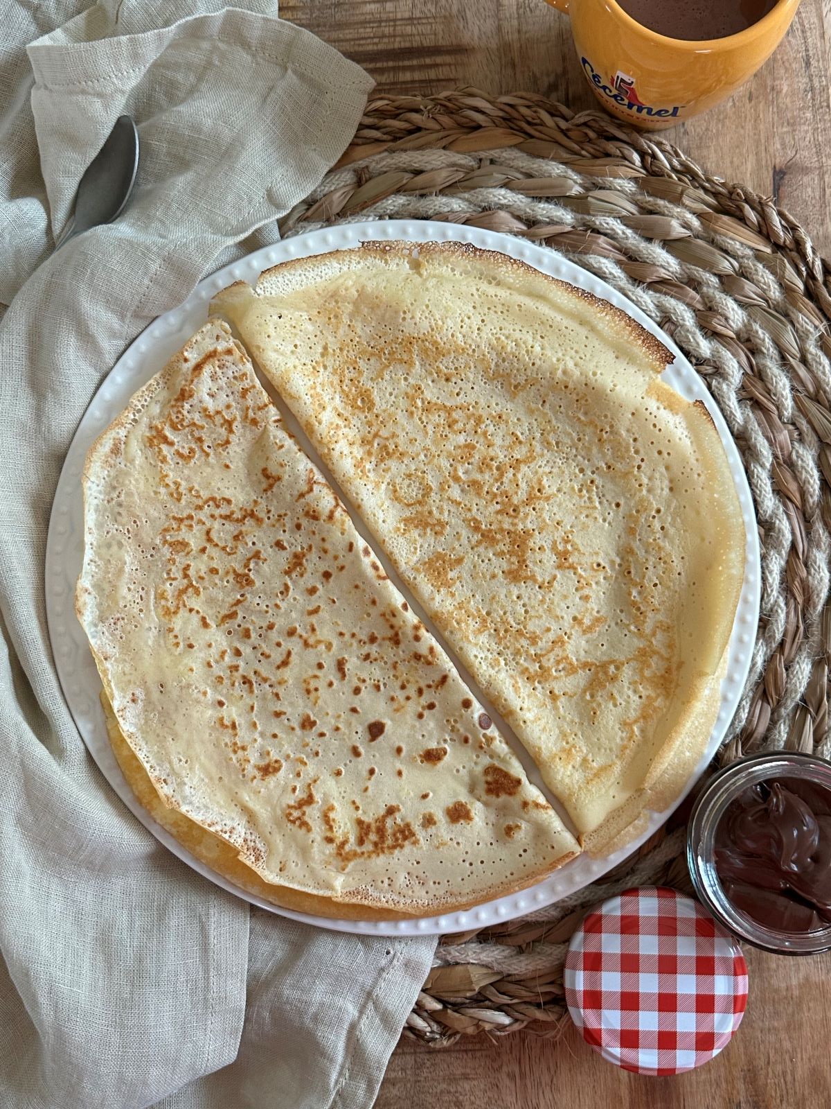 Pâte à crêpes fines et moelleuses