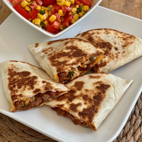 Quesadillas mexicaines au boeuf, maïs, cheddar