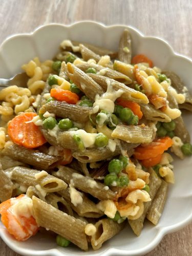 Pâtes aux légumes et fromage à raclette