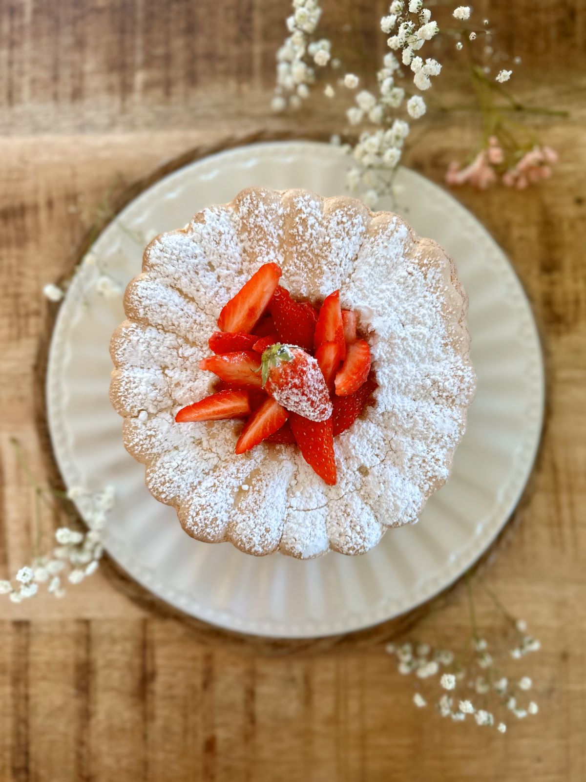 Charlotte vanille fraises