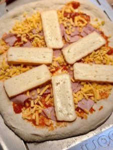 Pizza cheddar jambon maroilles