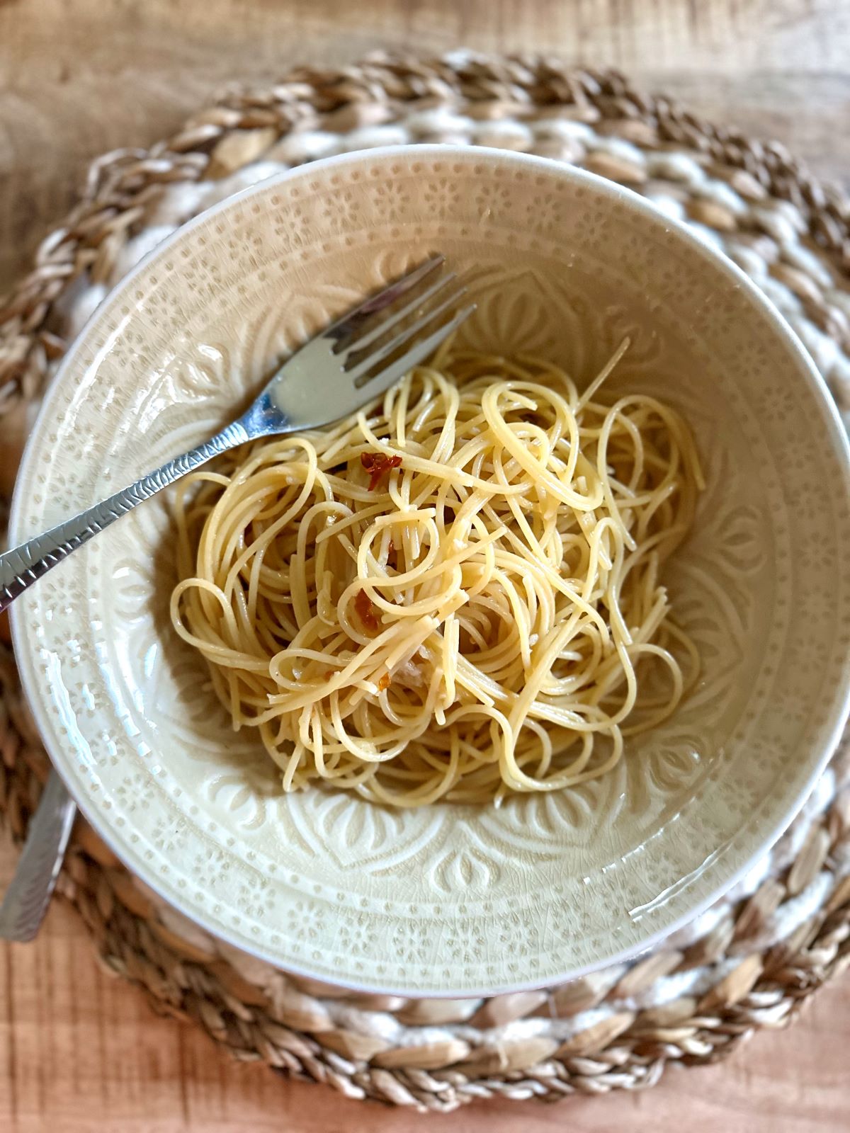 Spaghetti à l'ail, huile d'olive et piment