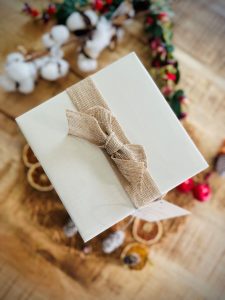 Faire une boîte cadeau surprise avec des chocolats