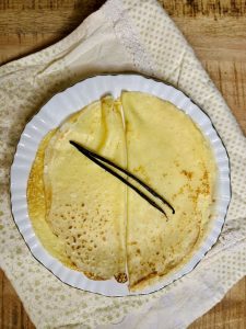 Crêpes avec une gousse de vanille
