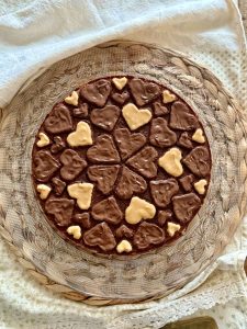 Gâteau chocolat avec des coeurs de nutella et de beurre de cacahuètes