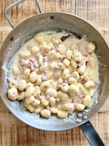 Gnocchi carbonara