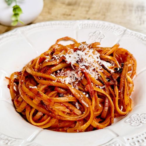 Linguine sauce tomate cuisinées en pasta all'assassina