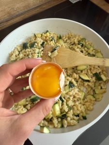 Ajouter le jaune d'oeuf