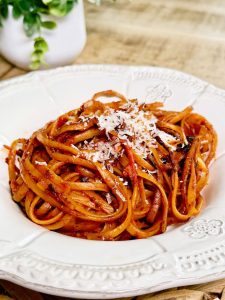 Spaghetti sauce tomate all'assassina