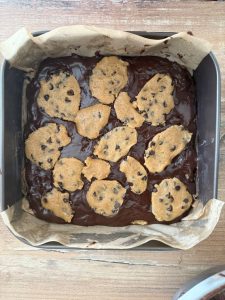 Faire un brookie au chocolat et fudge