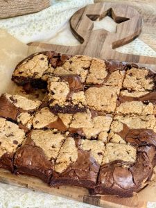 Brownie au fudge et cookies au beurre noisette