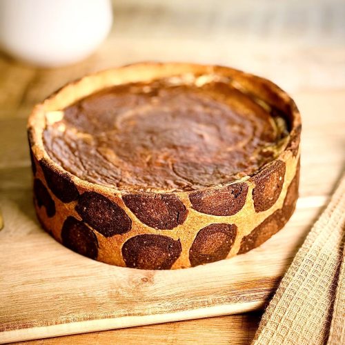 Flan léopard, avec un appareil marbré au chocolat et à la fève tonka