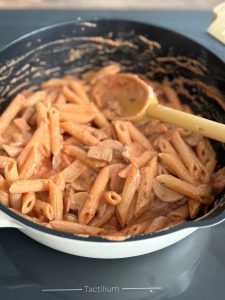 Pâte sprotéinées en sauce au skyr