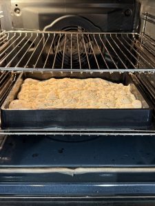 Cuisson au four de la focaccia italienne