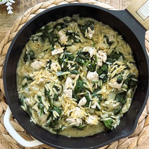 Orzo, épinards, poulet, fromages