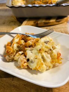Pâtes à la sauce Bolo Balls, béchamel et fromage